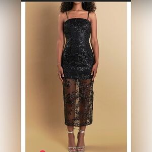 New with tags SEQUINS EMBROIDERED COCKTAIL DRESS
Elegant by endless rose